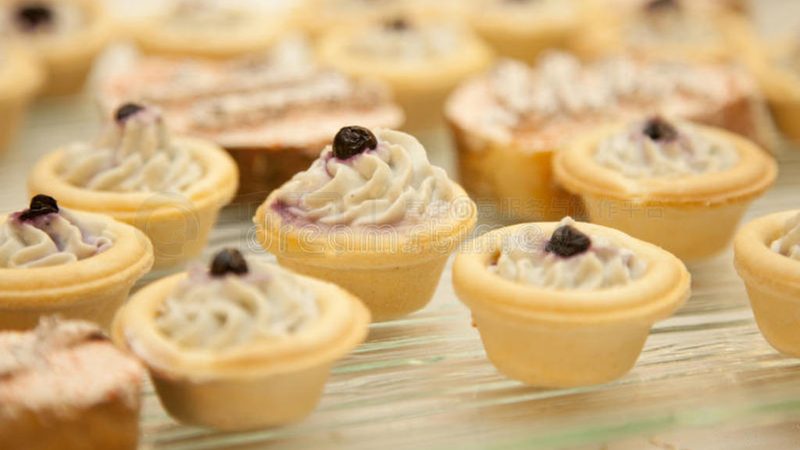 餐饮加盟与自营：两种经营模式的深度解析