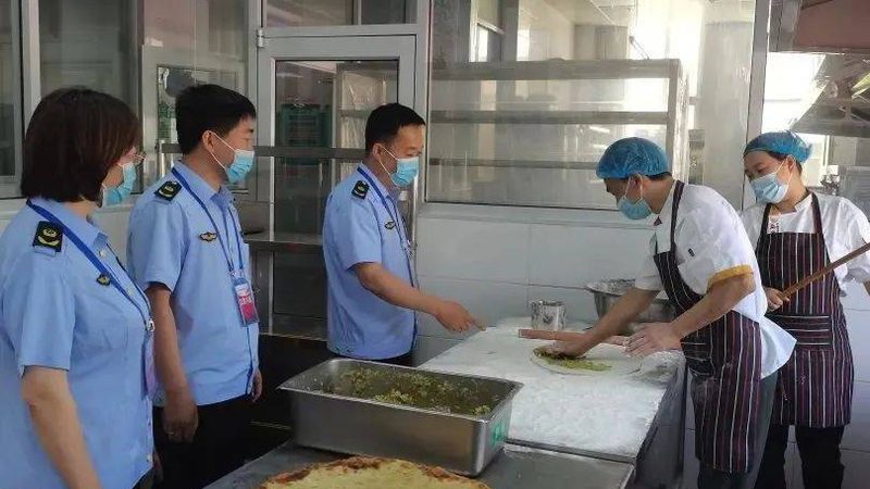 选择餐饮加盟项目时，品牌实力是关键因素之一。以下是一些考察品牌实力的要点：
