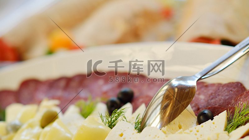 团餐食材配送代理，如何选择合适报价单？**